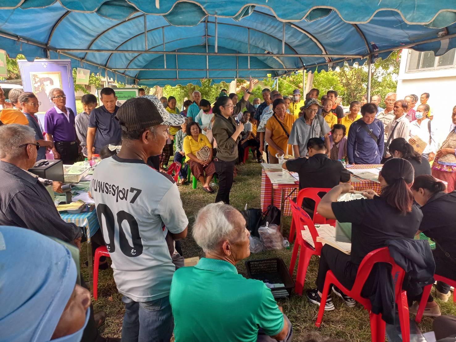 title - วันที่ 23 กรกฎาคม 2569 นายประเสริฐ กาญจนเกียรติกุล ปฏิรูปที่ดินจังหวัดบุรีรัมย์ พร้อมด้วยเจ้าหน้าที่ ส.ป.ก.บุรีรัมย์ ร่วมจัดกิจกรรมและให้บริการในโครงการคลินิกเกษตรเคลื่อนที่ในพระราชานุเคราะห์ สมเด็จพระบรมโอรสาธิราชฯ สยามบรมราชกุมาร เฉลิมพระเกียรติเนื่องในโอกาสวันเฉลิมพระชนมพรรษาพระบาทสมเด็จพระเจ้าอยู่หัว 28 กรกฎาคม 2569